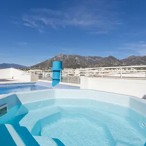https://luxury-two-bedrooms-apartment-avenida-del-mar.es-andalucia.com